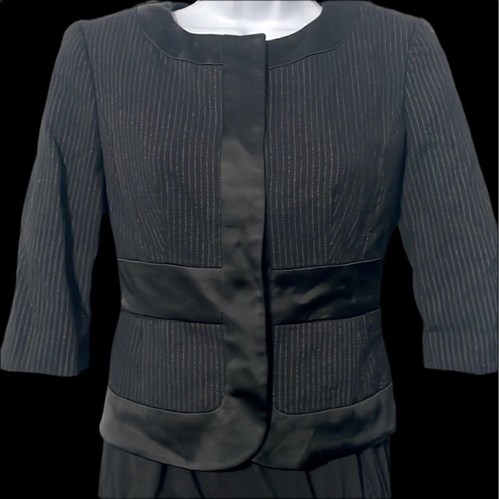 Bebe Wool Pinstripe Stretch Cropped Jacket Satin Trim Size 6